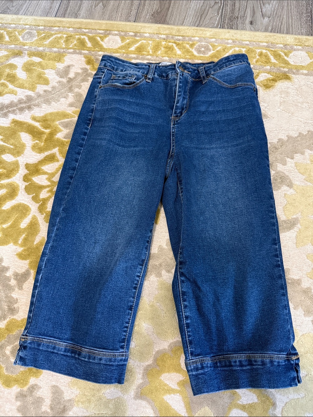 Source Unknown Dark Blue Women's Cropped Denim Jeans